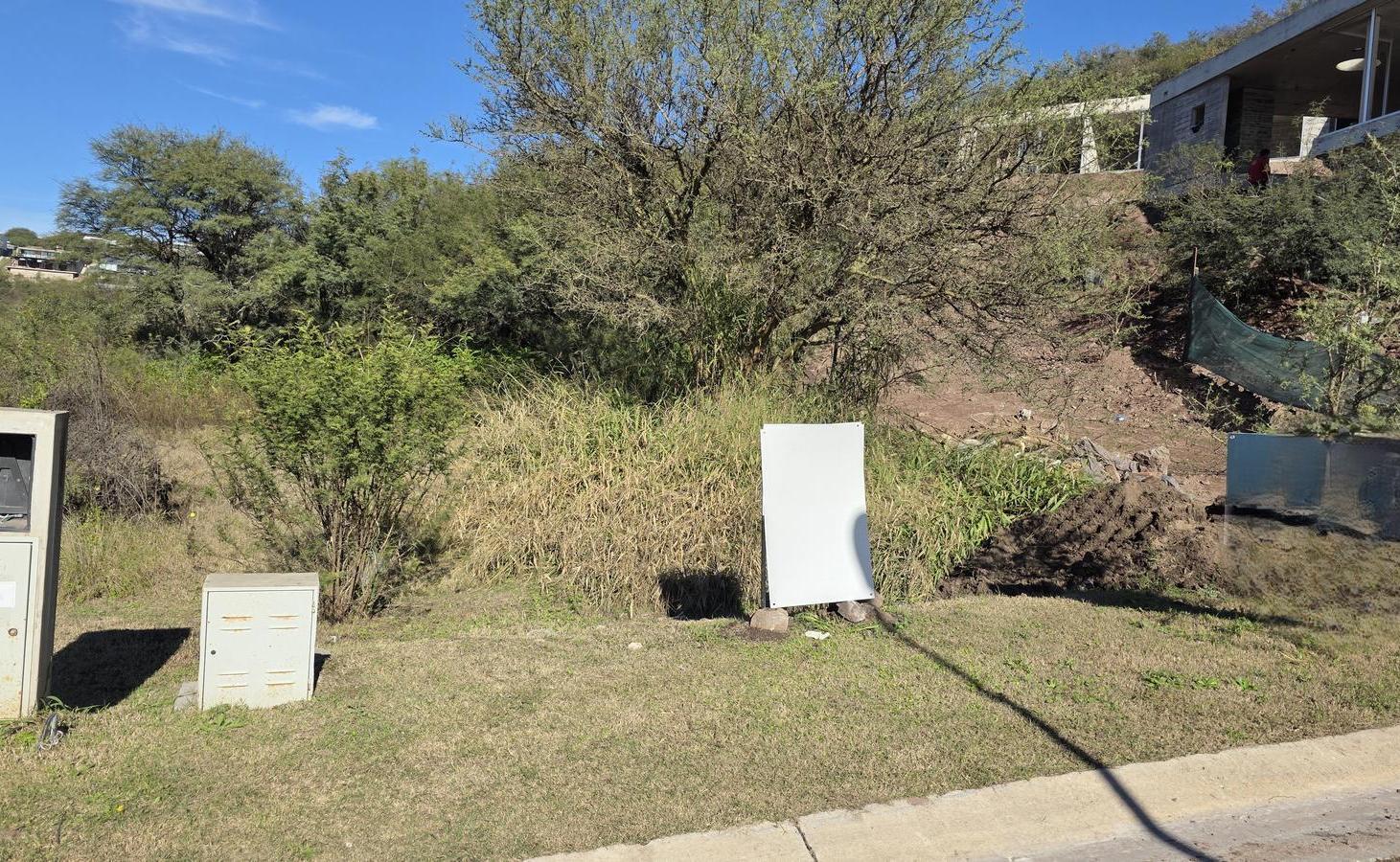 Foto de VENTA TERRENO EN COUNTRY LA DESEADA MANZANA 1 LOTE 3, imagen 4