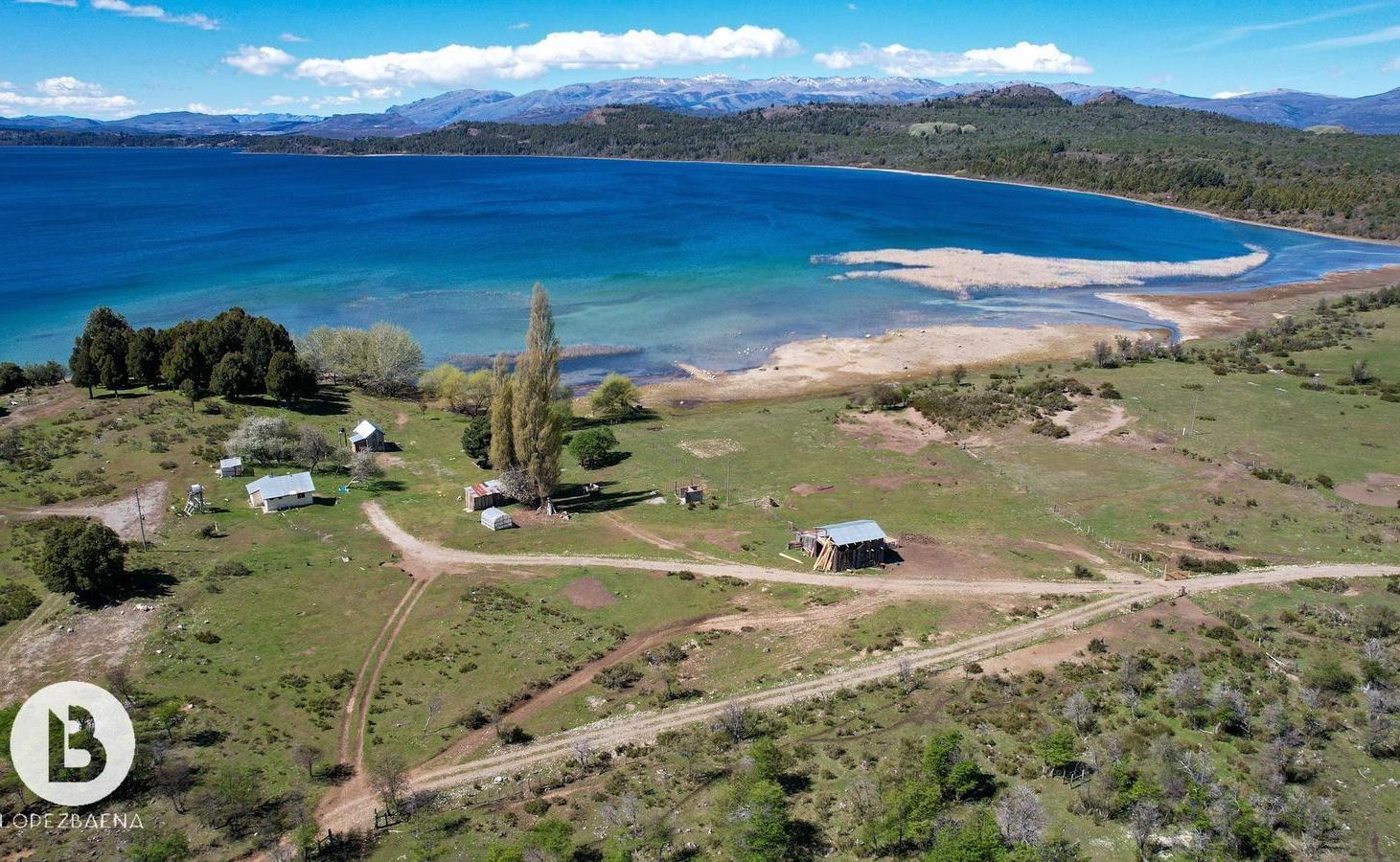Foto de Campo a la Venta con costa de lago, imagen 3
