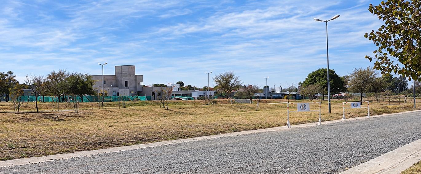 Foto de HERMOSO LOTE EN LA CERCANIA, imagen 3