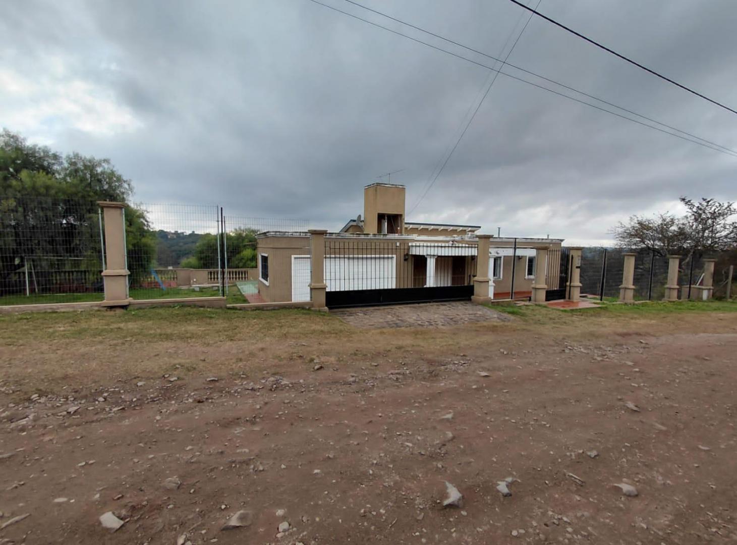 Foto de VENTA CASA MENDIOLAZA CON PILETA, imagen 2