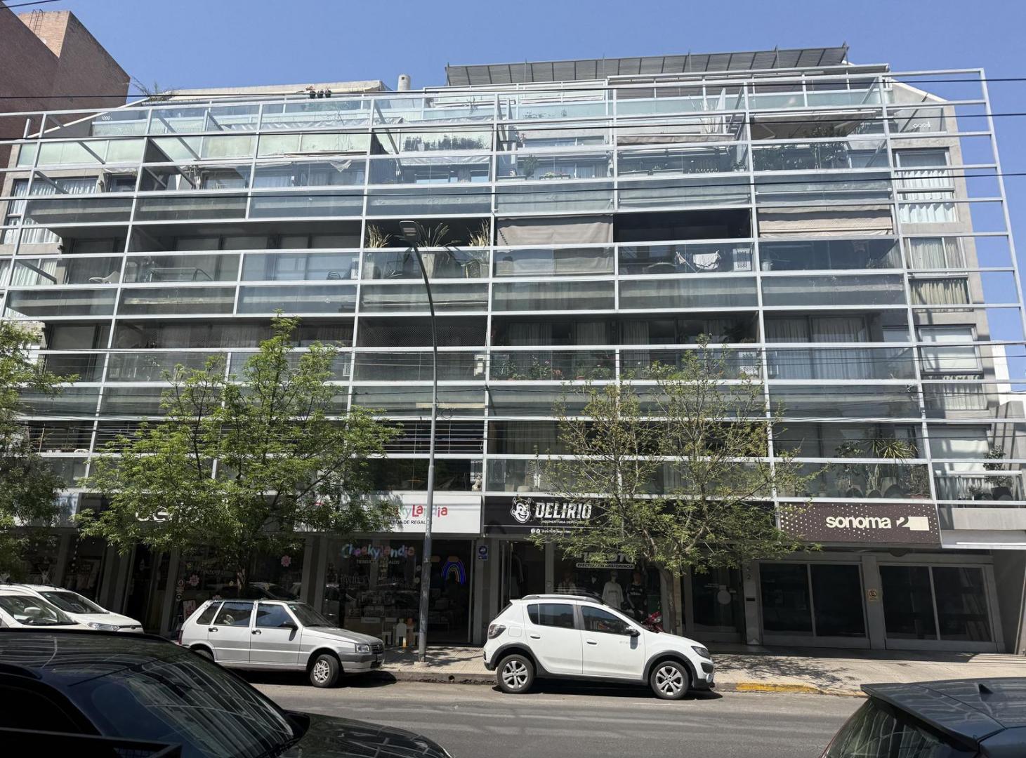 Departamento 2 dormitorios con gran terraza y cochera apto crédito en mejor cuadra General Paz