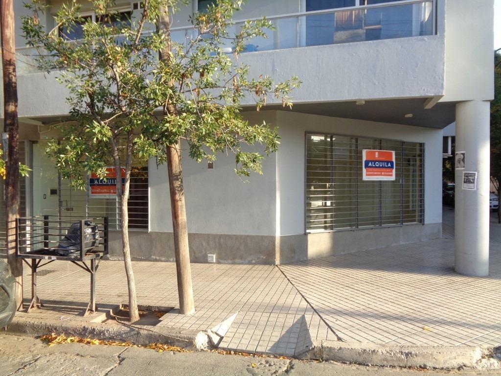 Foto de VENTA LOCAL COMERCIAL EN B ALBERDI, IDEAL INVERSION!!!, imagen 3