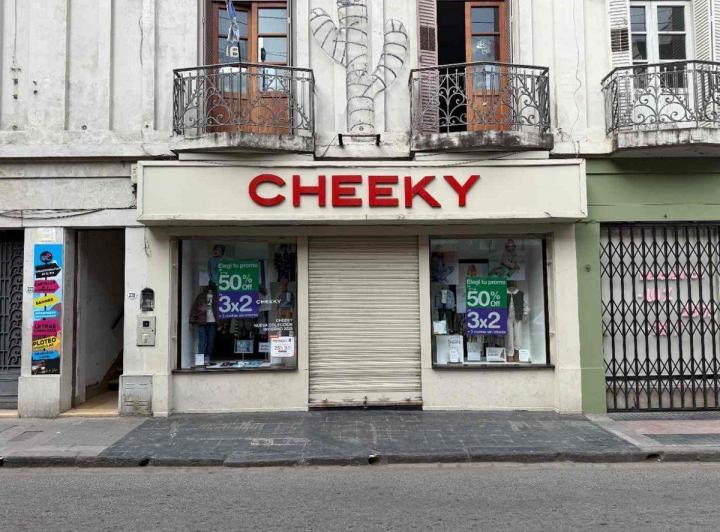 VENTA LOCAL COMERCIAL NECOCHEA MICRO CENTRO 2