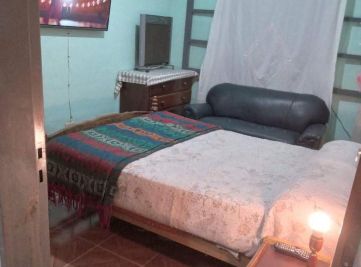 VENTA CASA 225M2 - B° ALTO COMEDERO 5