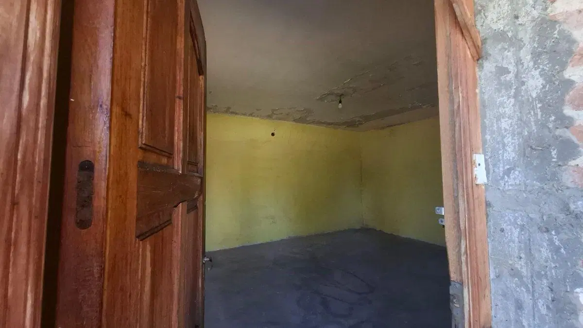 VENTA DE CASA A REFACIONAR B° BALCON, 3 AMBIENTES 2