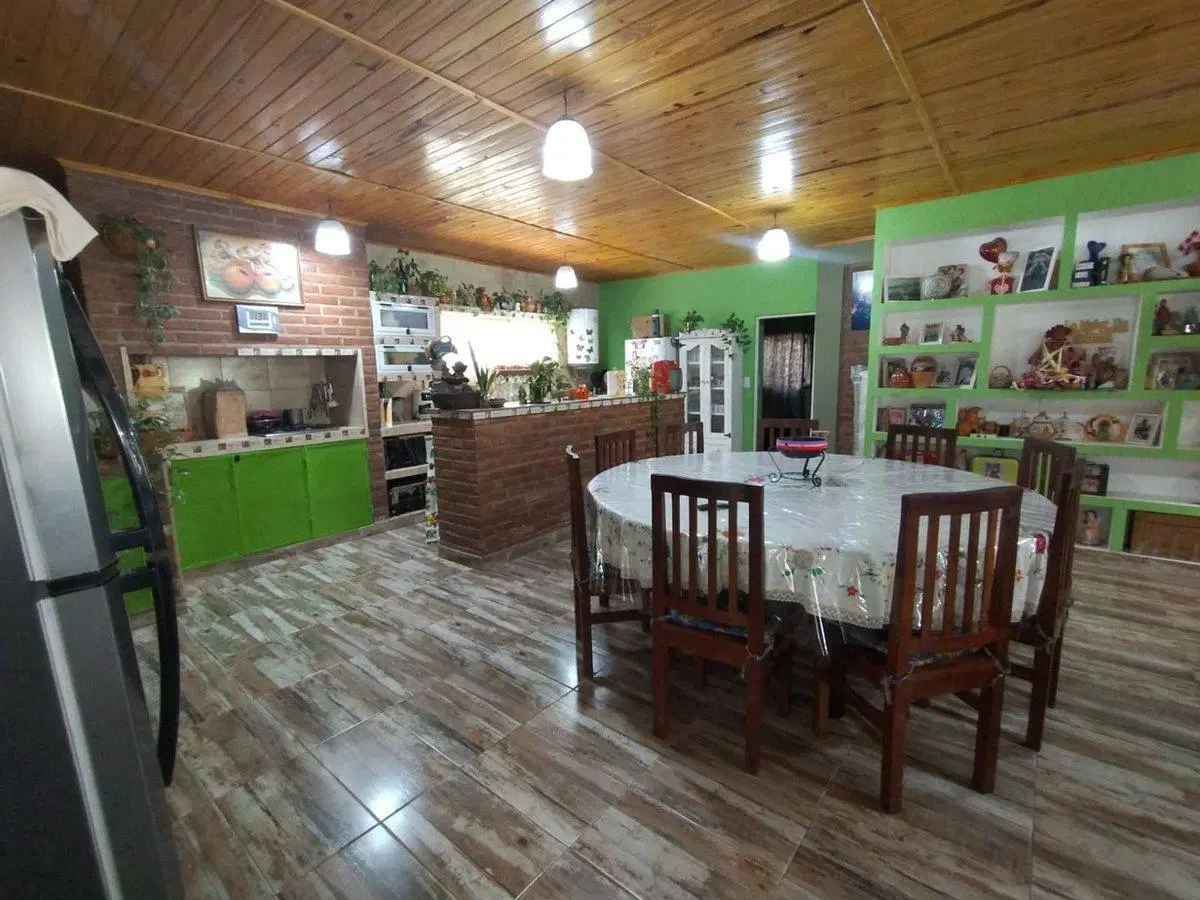 VENTA CASA LOS ALISOS 2 DORM+MONOAMBIENTE C/PILETA 5