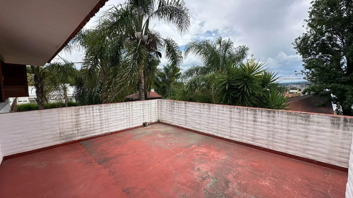 VENTA CASA 6 AMBIENTE ESQUINA 1195m2 BAJO LA VIÑA 5