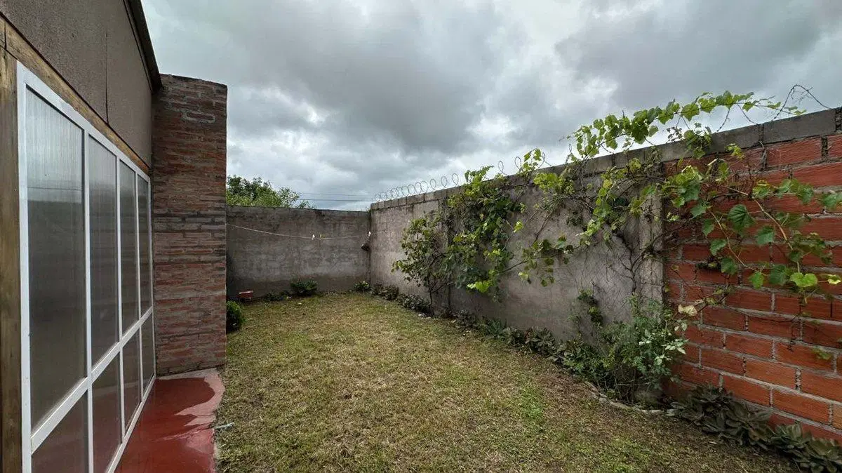 VENTA CASA - 2 HAB – B° LOS PERALES ADIUNJU 3