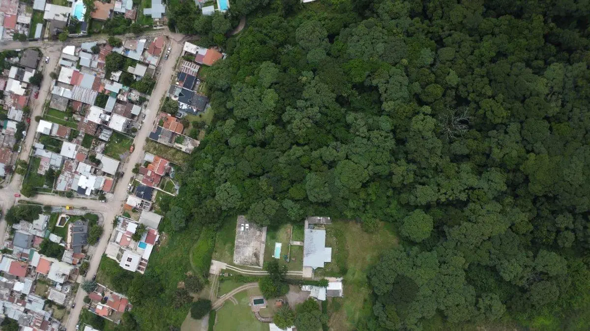 VENTA TERRENO 10.350,23 M2 LOS PERALES 4