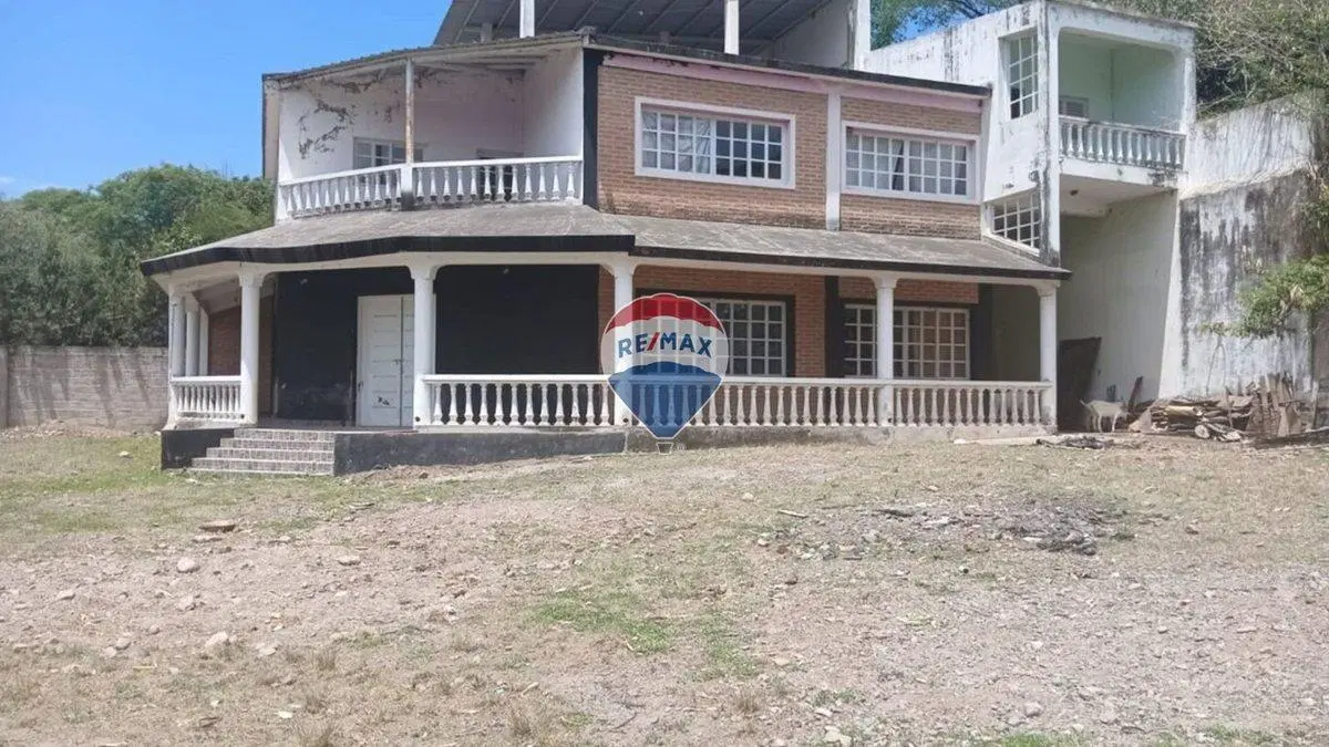 VENTA CASA EN HIGUERILLAS S/N 7 DORMITORIOS 4