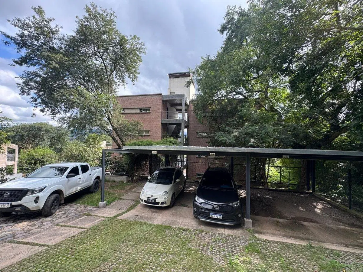 VENTA DEPARTAMENTO 1 DOR C/COCHERA Bº LOS PERALES 5