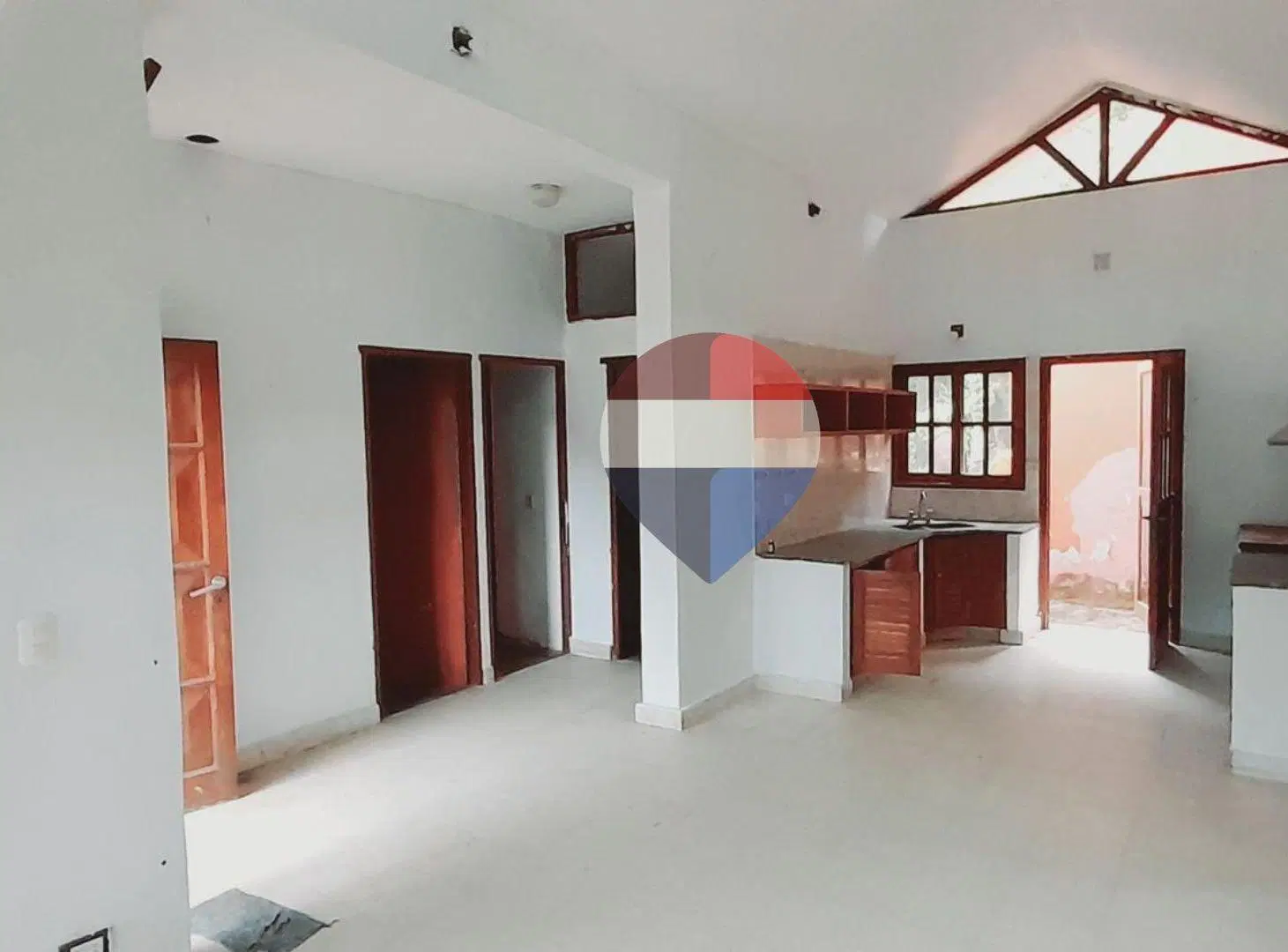 VENTA DE CASA EN B LOS PERALES 2