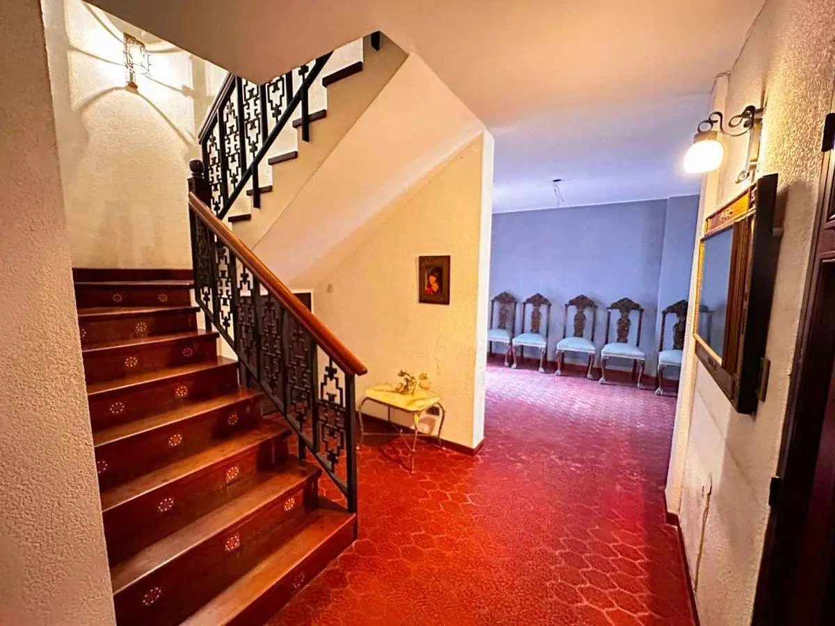 VENTA CASA 4 DORMITORIOS B° CENTRO 4