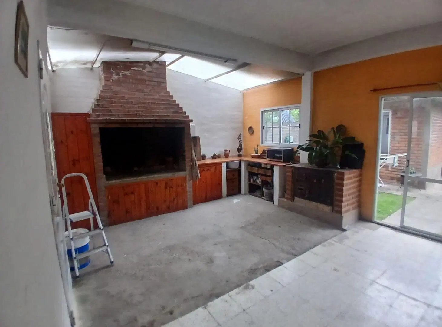 VENTA CASA + DTO + DEPOSITO B° VILLA JARDIN REYES 4
