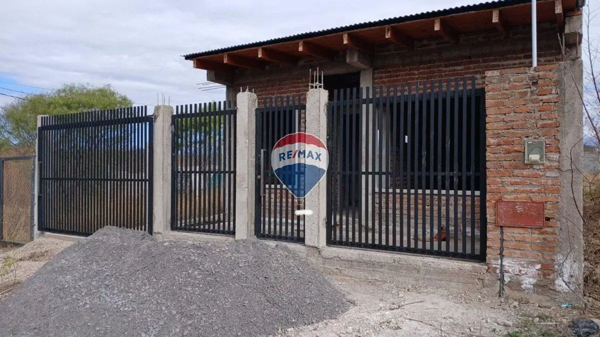 VENTA CASA A ESTRENAR NUEVO ALISOS 300M2, 2 DORM 4