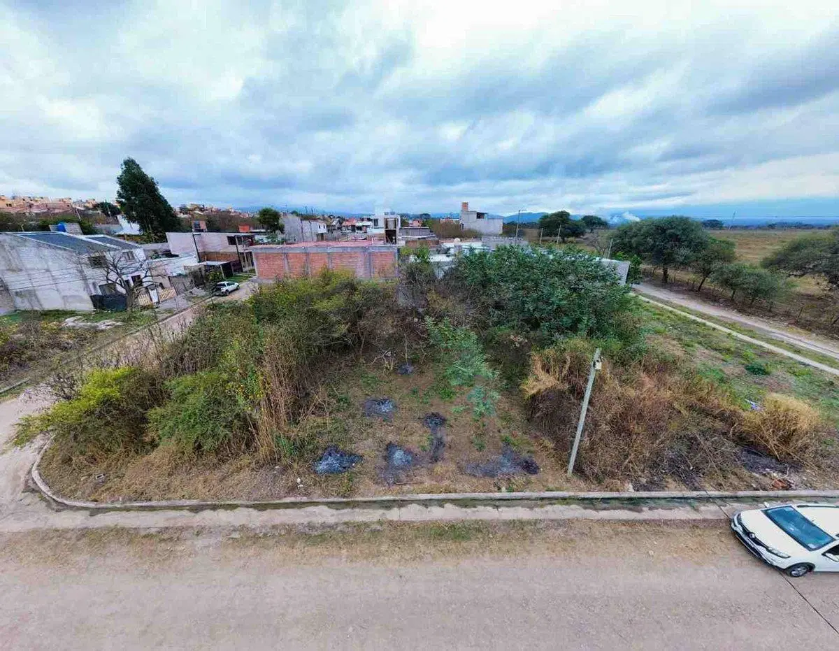 VENTA TERRENO 202,5m2 - B° PAPA FRANCISCO PALPALÁ 2