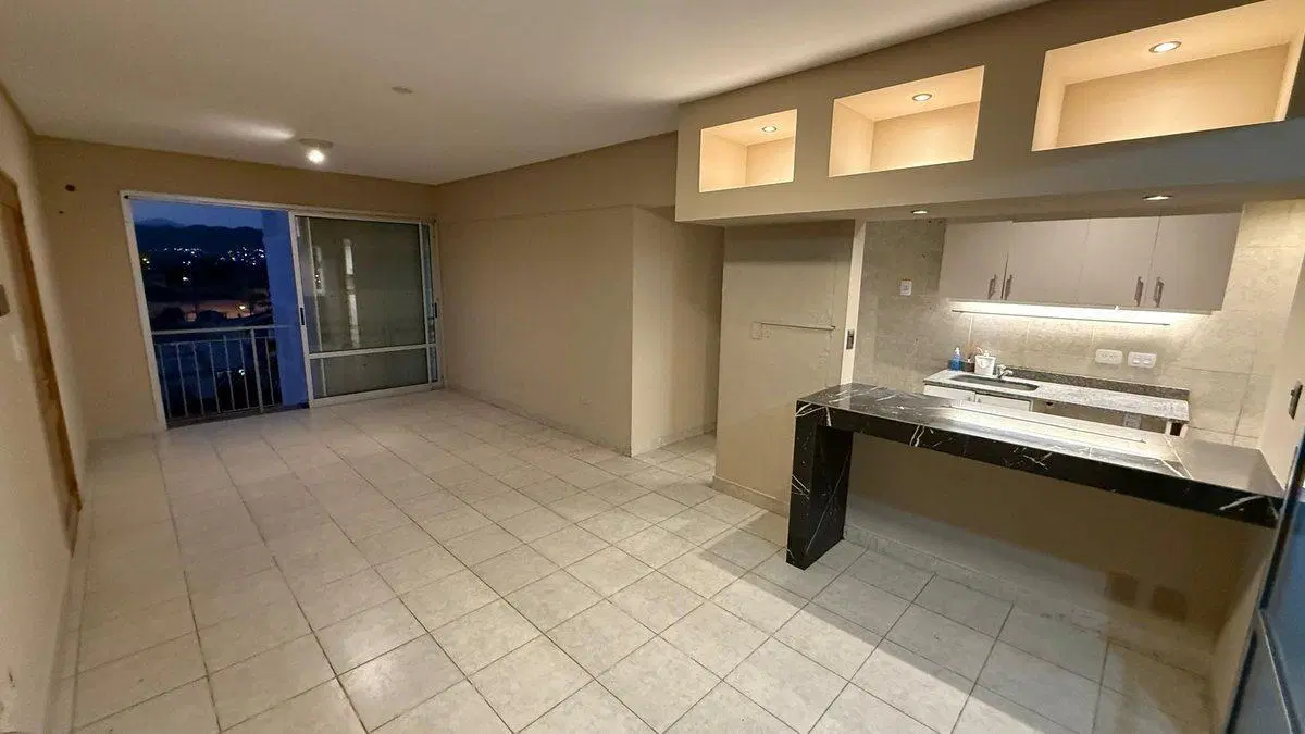 DEPARTAMENTO 3 DORMITORIOS EN VENTA EN B° CENTRO 3