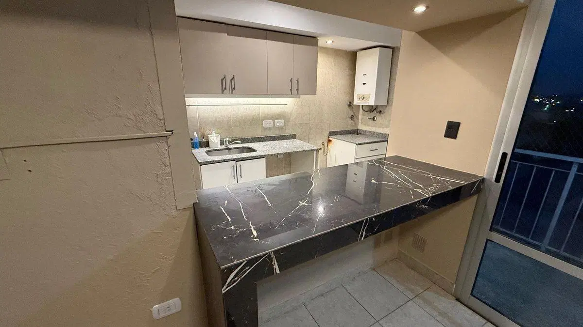 DEPARTAMENTO 3 DORMITORIOS EN VENTA EN B° CENTRO 5