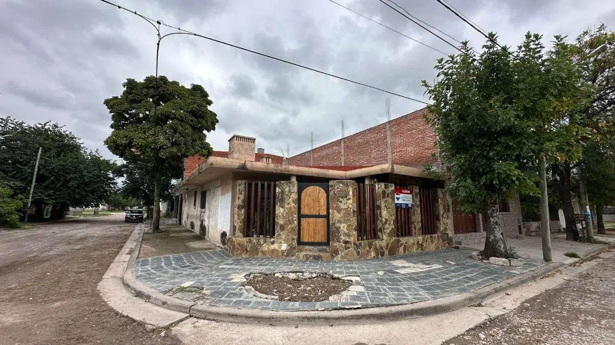 Venta casa 3 dormitorios en San Pedrito 2