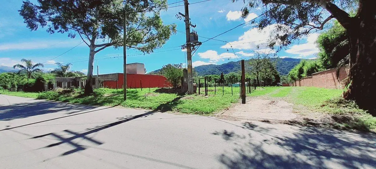 TERRENO SOBRE COLECTORA RTA 9 LOS MOLINOS 4
