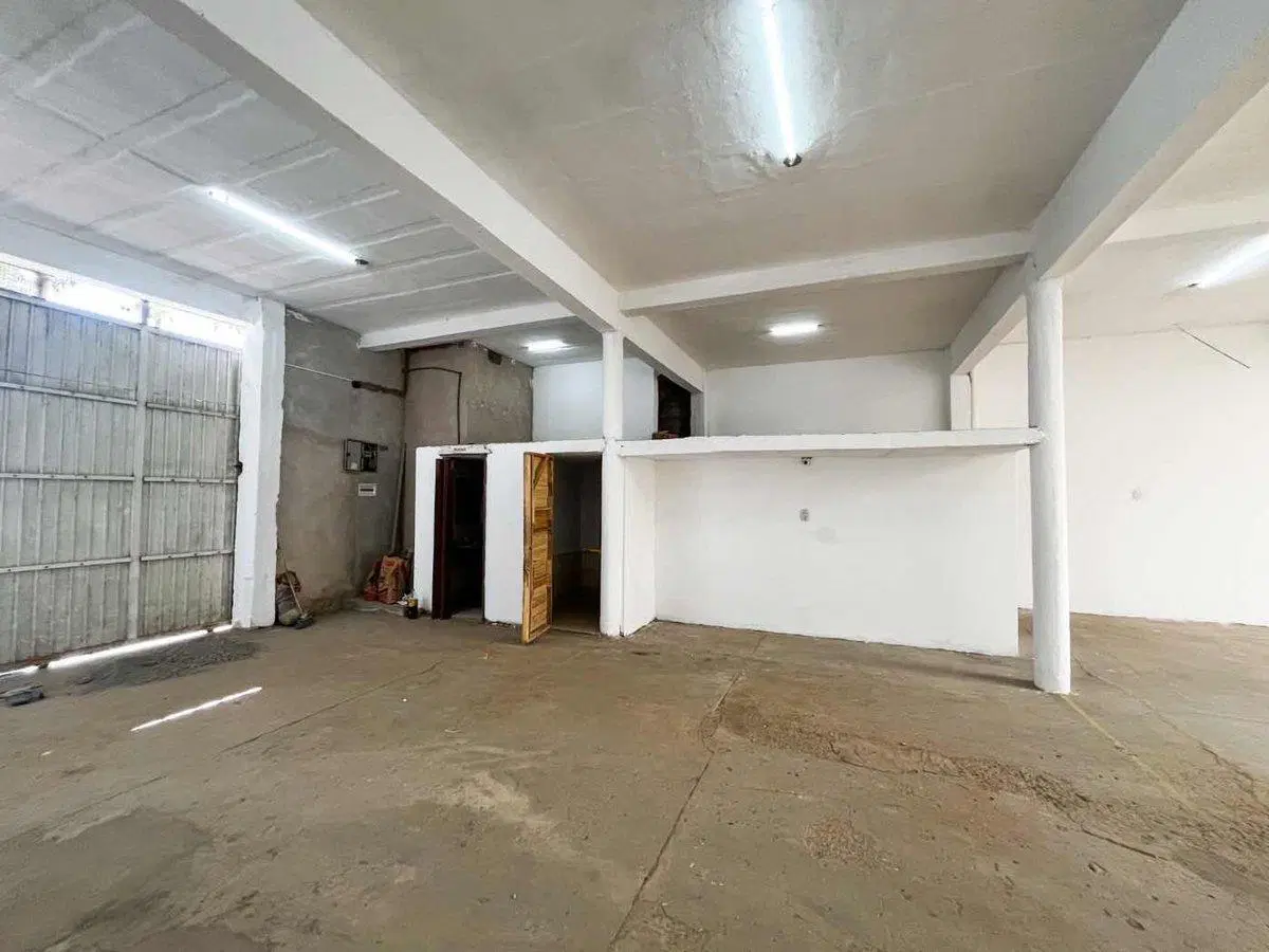 VENTA GALPÓN + DEPTO B° CERRO LAS ROSAS 3