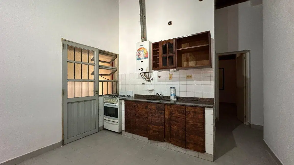 VENTA CASA B° LA POSTA PERICO-216M2-3 DORMITORIOS 8