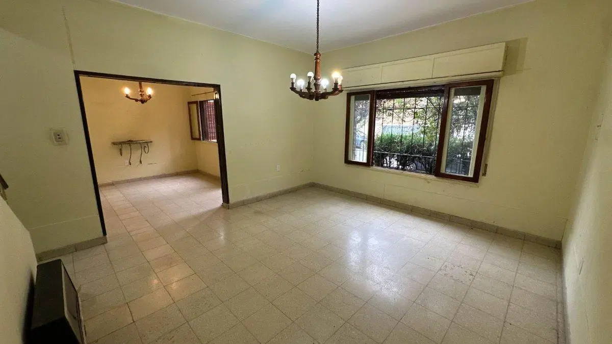 VENTA CASA C/COCHERA ZONA PARQUE SAN MARTIN 4
