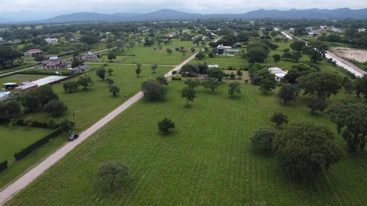 Venta terreno 2.000m2 Country Las Delicias 2