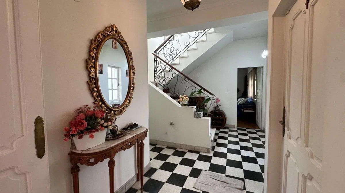 VENTA CASA 5 DORMITORIOS – B° CENTRO 4