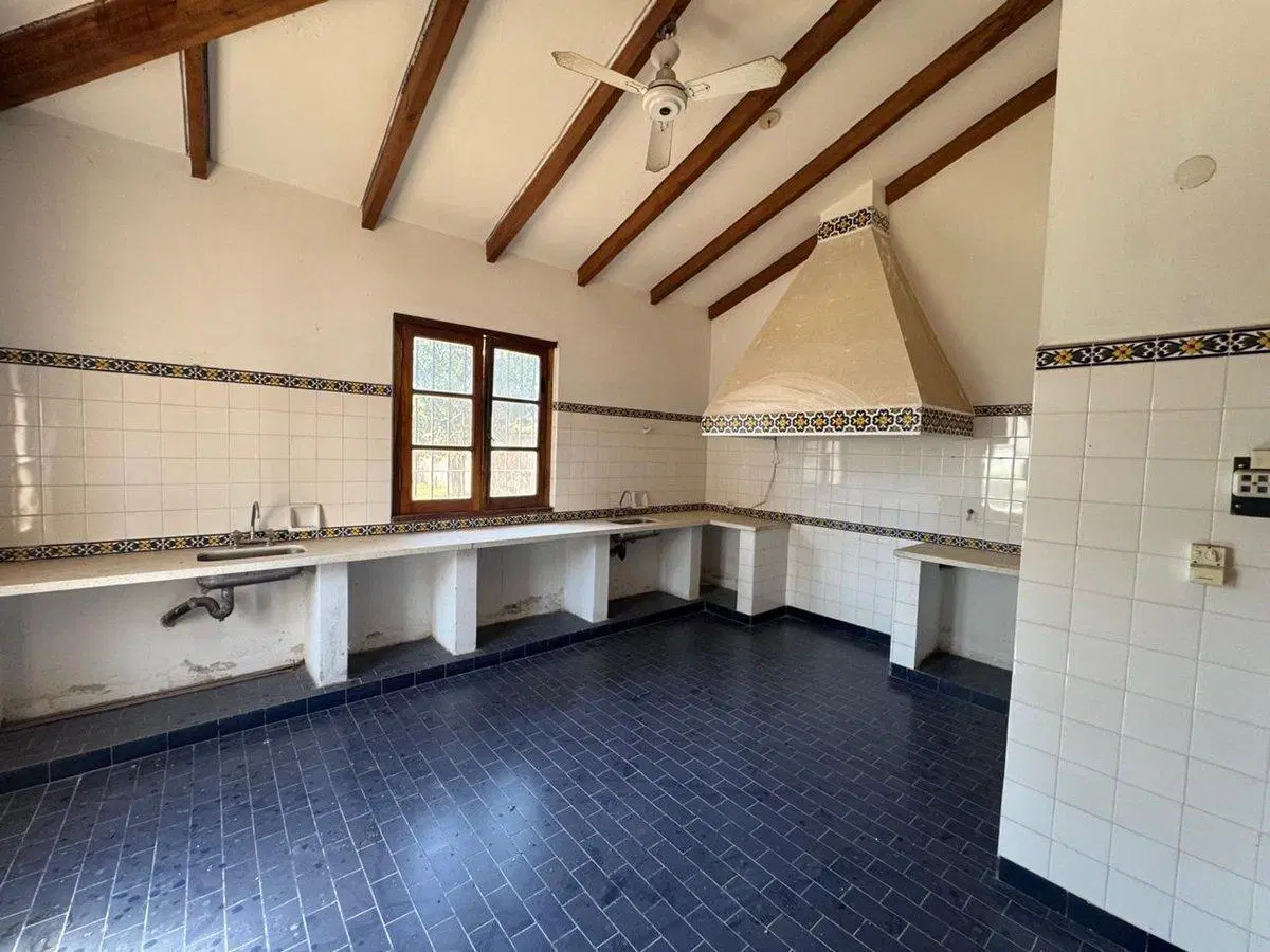 RE/MAX NOA II COMERCIALIZA CASONA EL REMATE -8595M 2