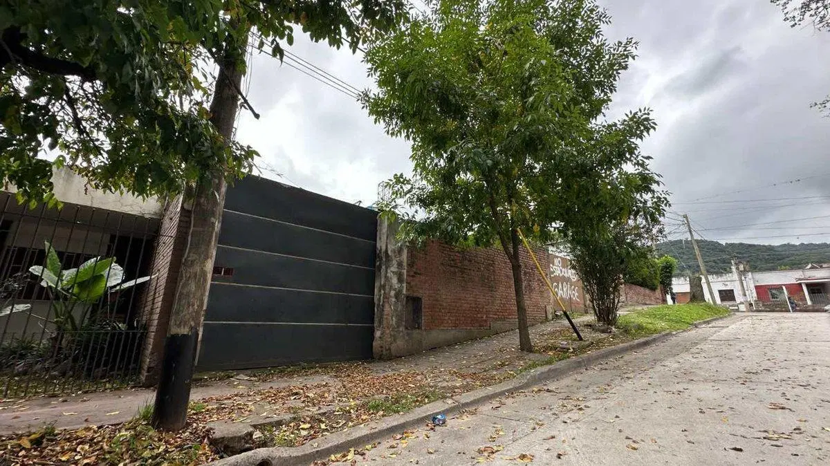 VENTA PROPIEDAD COMERCIAL 402m² SOBRE AV. ILIA 5