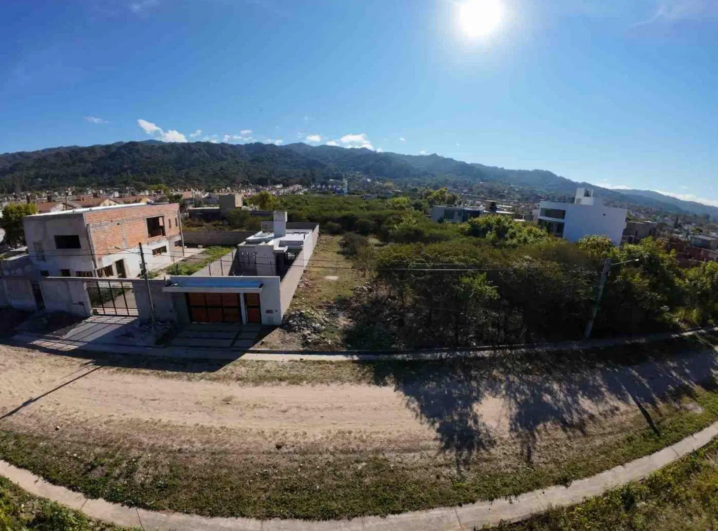 VENTA TERRENO 600 m2 – B° LOS PERALES 2