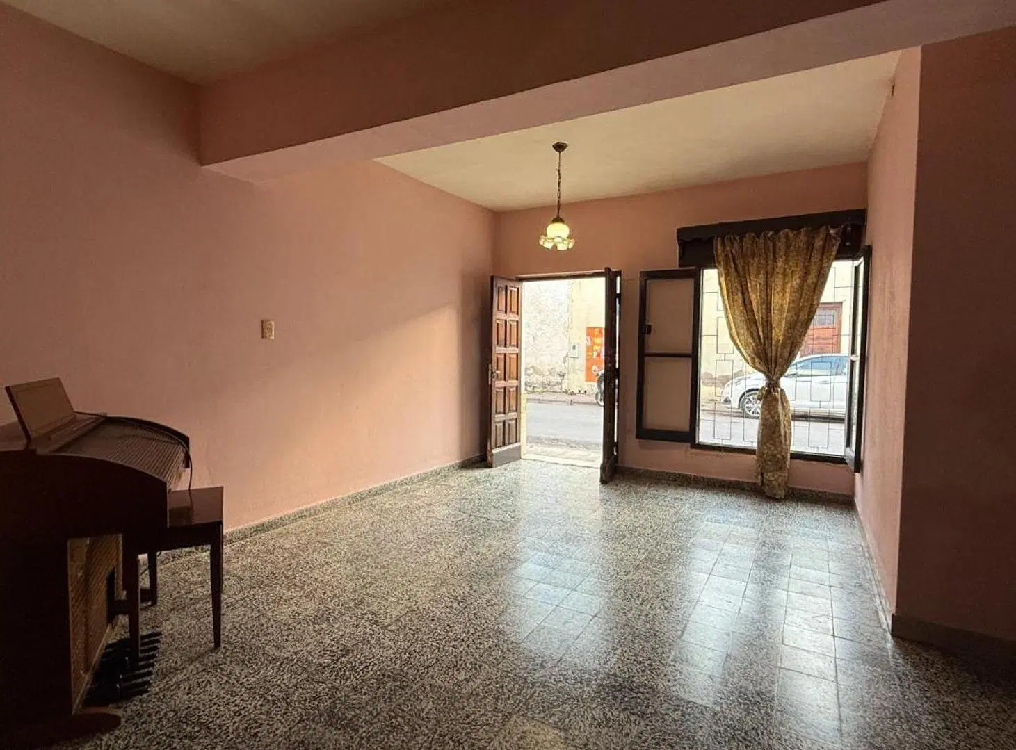 VENTA CASA 600 m2 - 10 AMB- EL CARMEN 3