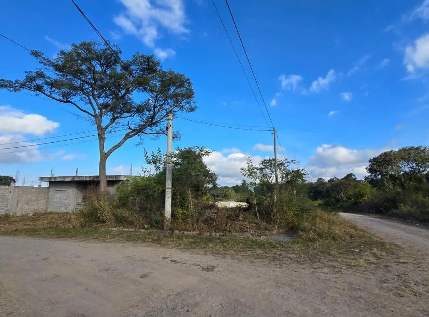 VENTA TERRENO ESQUINA EL PORTAL 2 246 m² 4