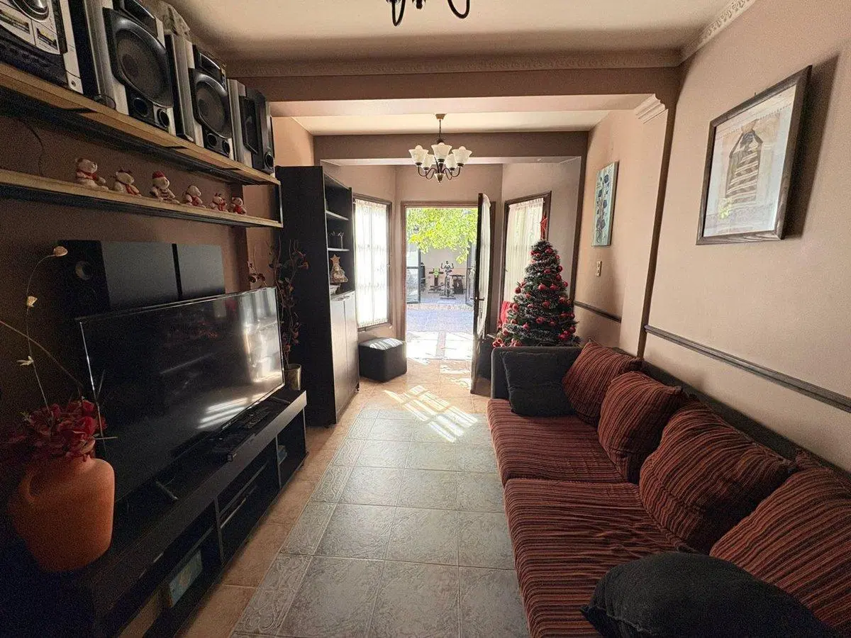 VENTA CASA DUPLEX B° SANTA ANA- PERICO 135M2 4