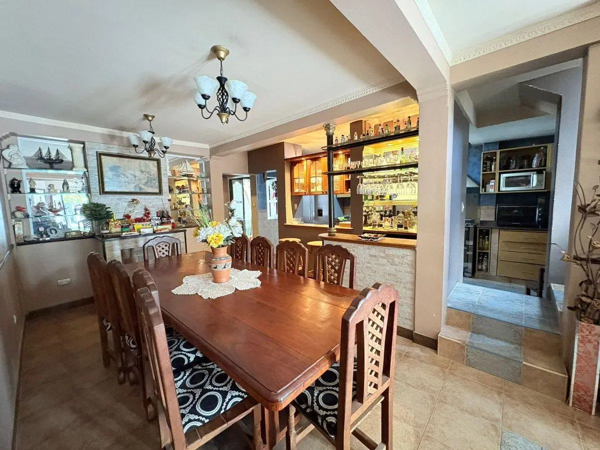 VENTA CASA DUPLEX B° SANTA ANA- PERICO 135M2 5