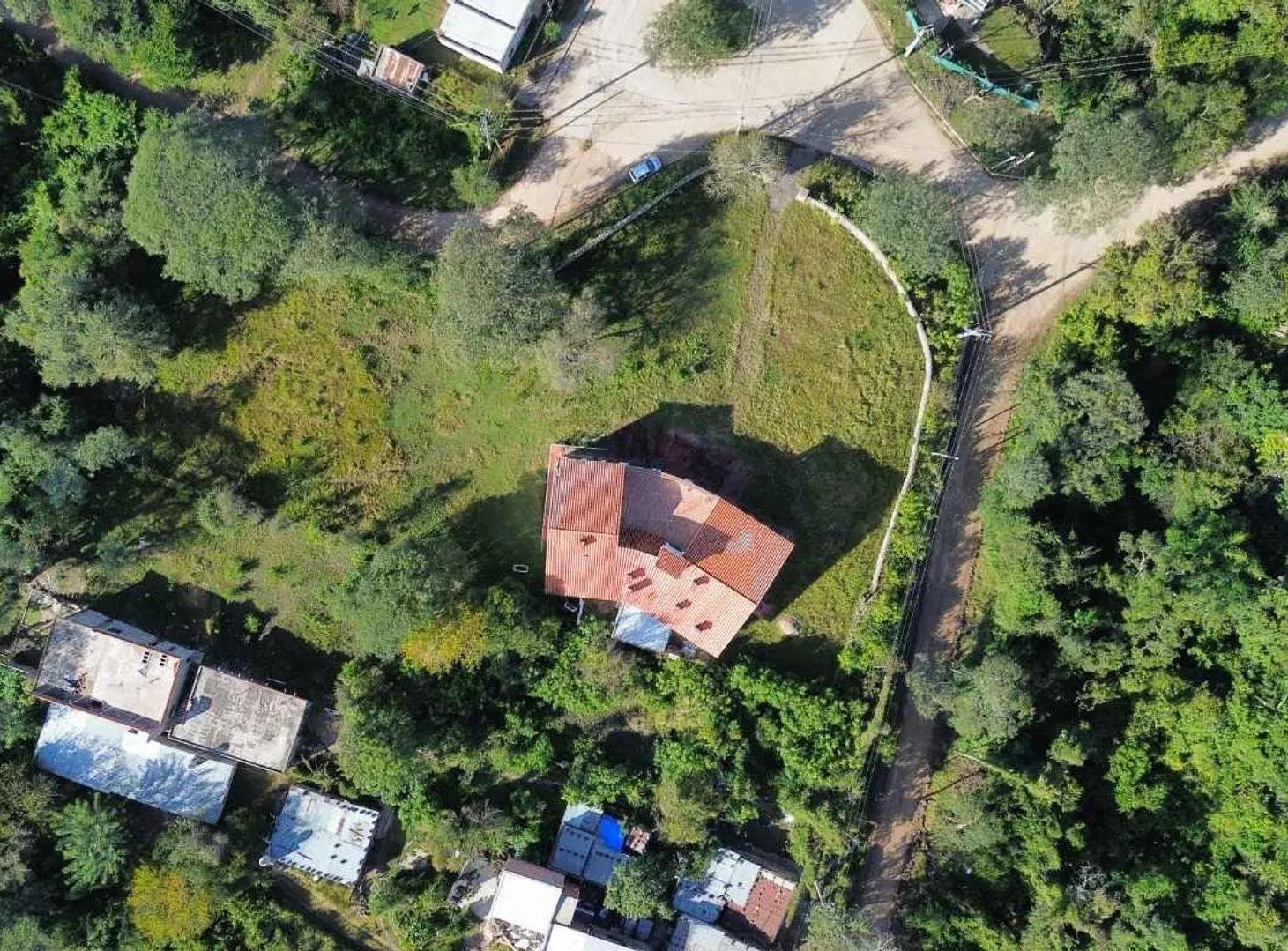 CASONA EN ALQUILER COMERCIAL B° ALTO LA VIÑA 5