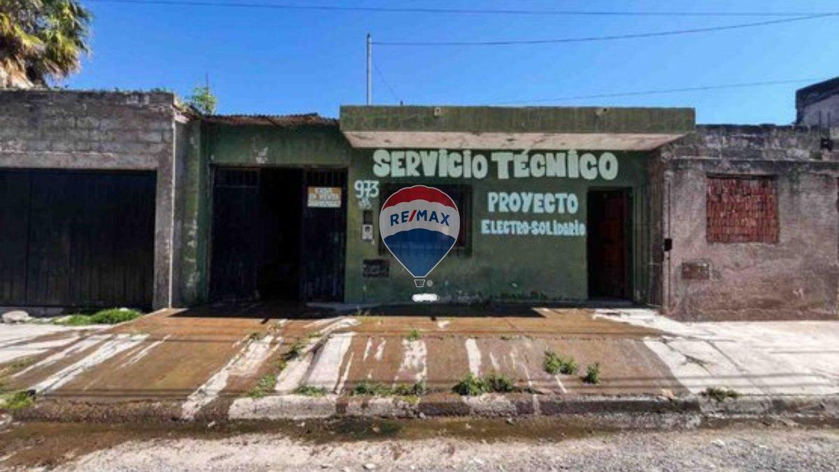 VENTA CASA 160M2 2 DORMITORIOS - B° AZOPARDO