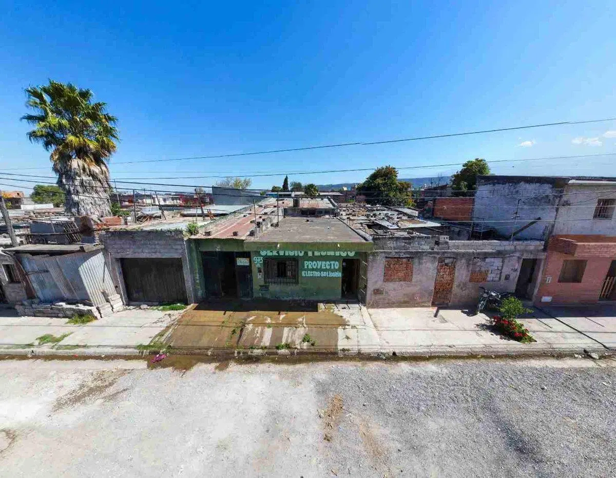 VENTA CASA 160M2 2 DORMITORIOS - B° AZOPARDO 3