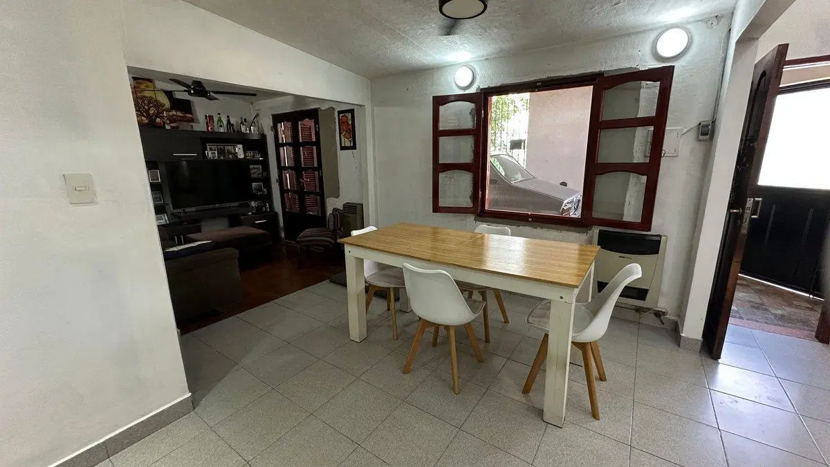 VENTA-CASA 3 DORMITORIOS-156 M2-A. COMEDERO 3