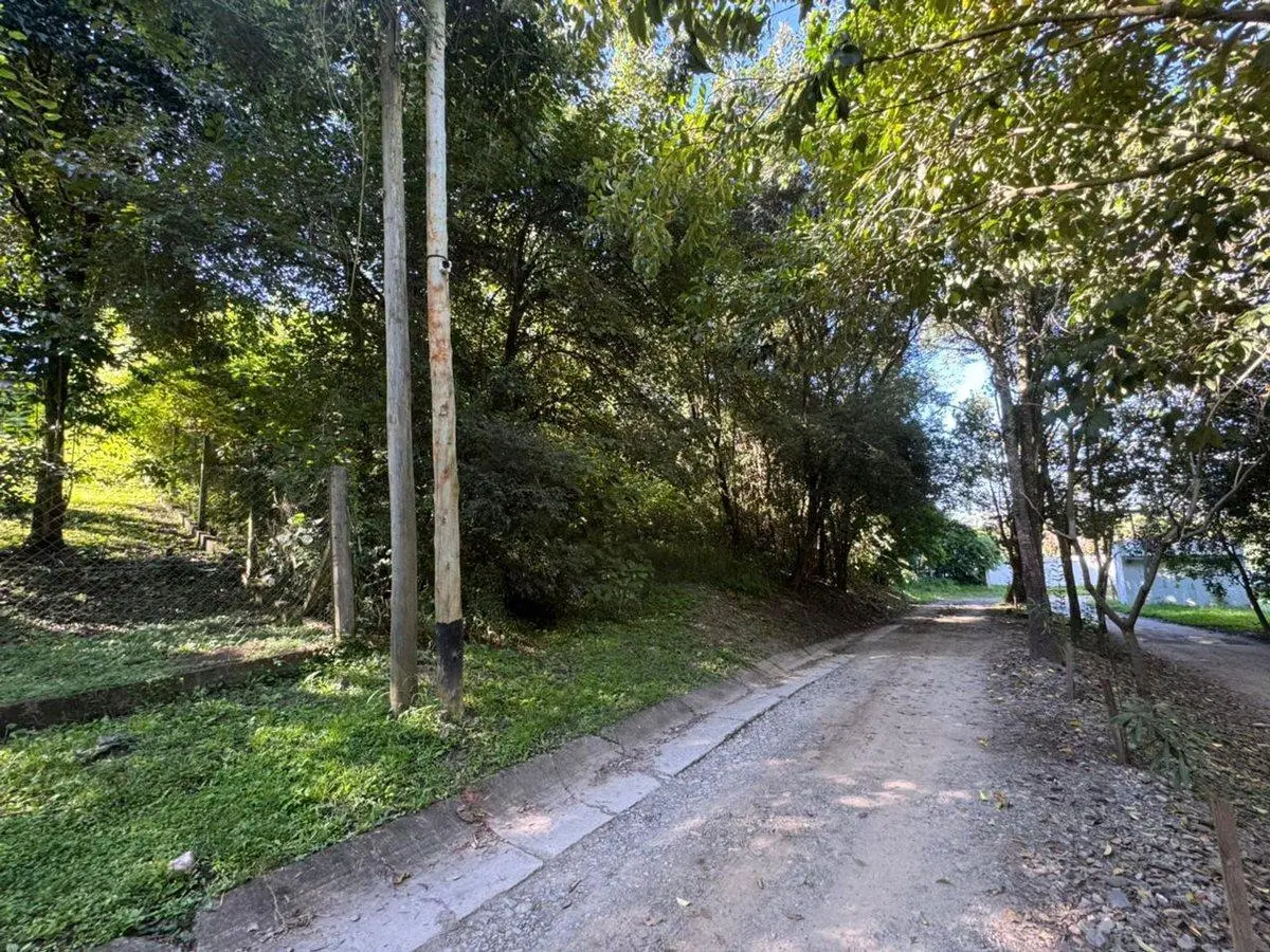 VENTA DE TERRENO EN LOS PERALES 2107,28M2 5