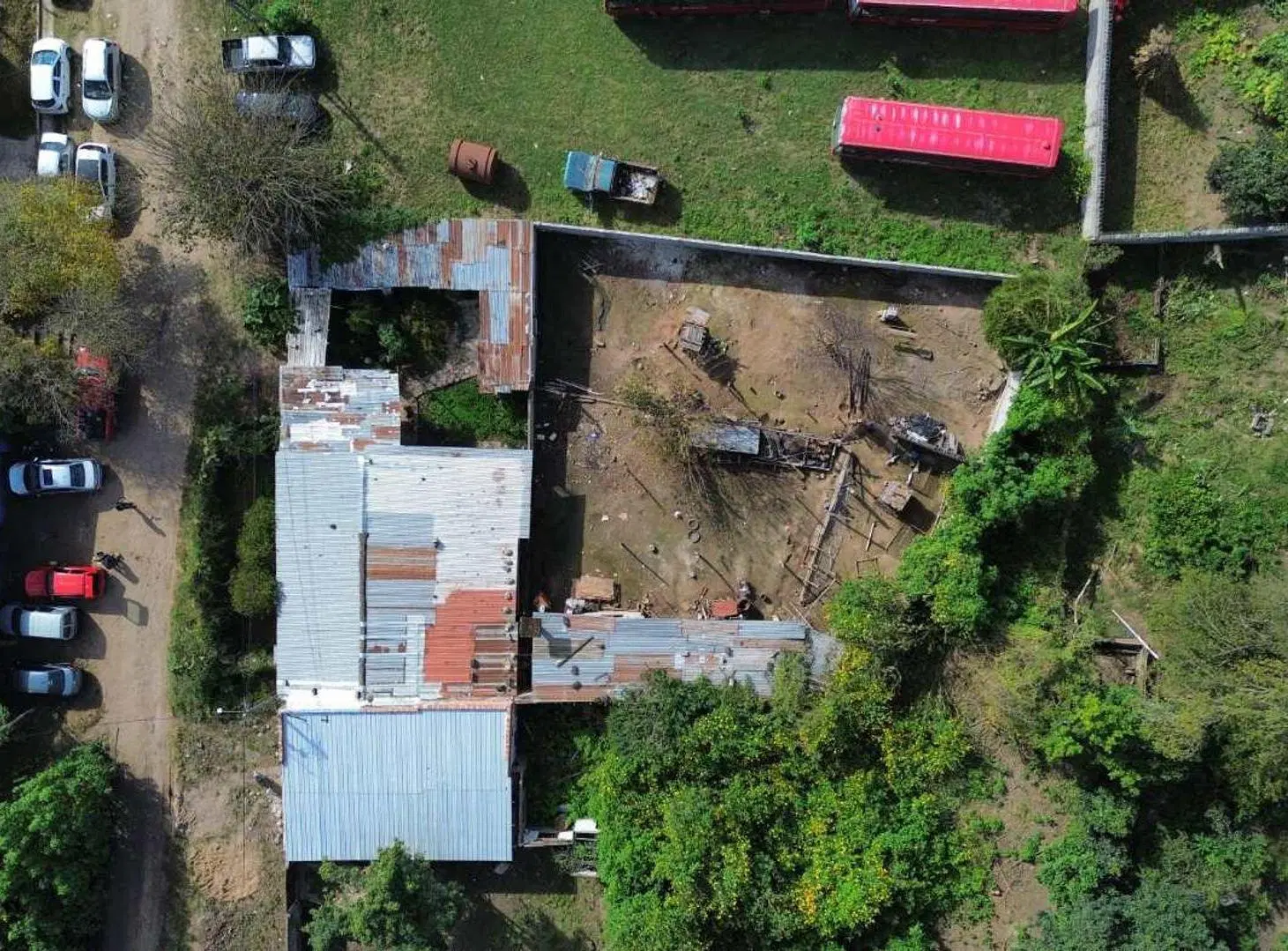 TERRENO DE 1050M2 + CASA B° ALTO COMEDERO 3