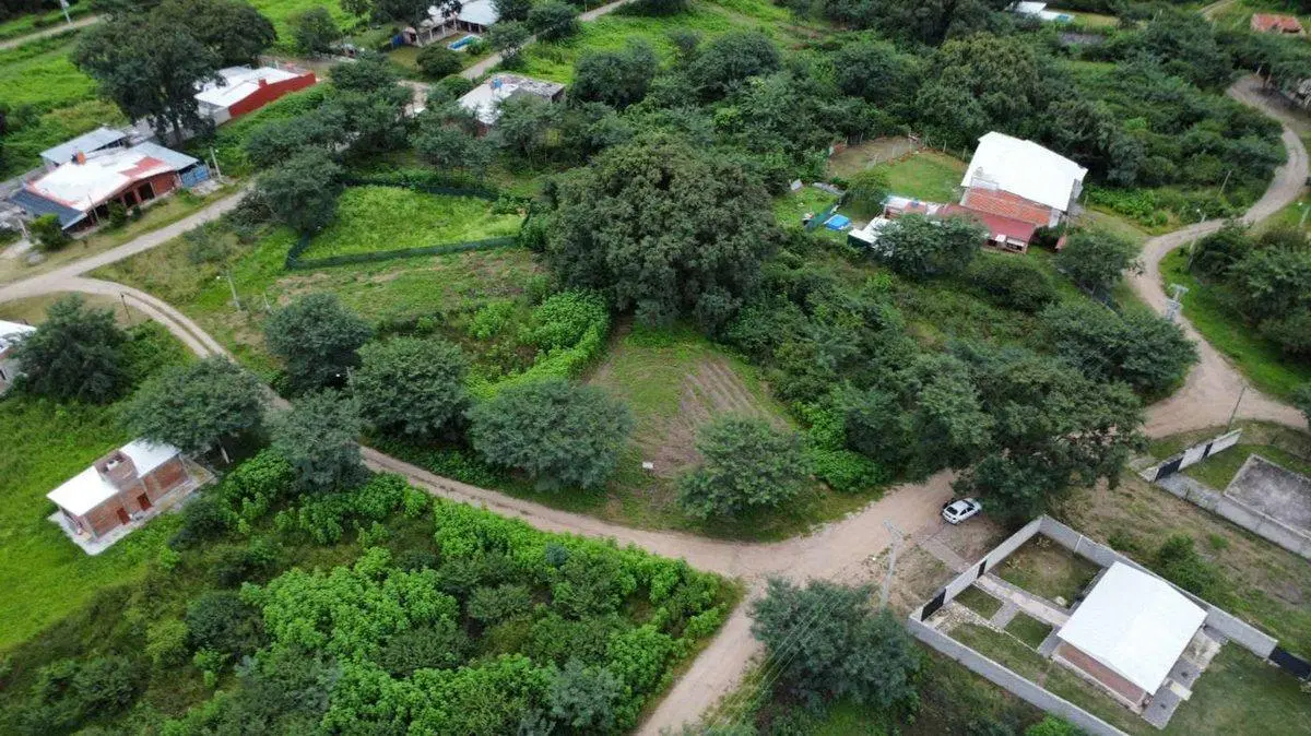 VENTA TERRENO ESQUINA BOSQUES CEIBAL 1 600 m² 3