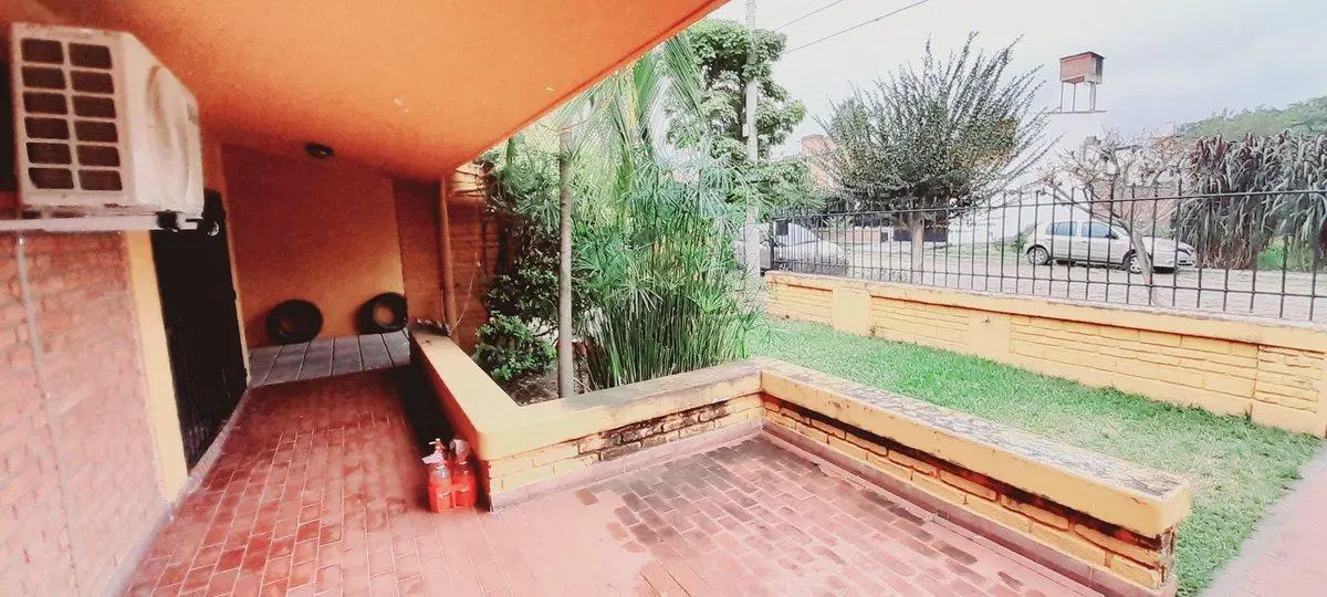 VENTA CASA DE 4 DORMITORIOS EN BAJO LA VIÑA 4