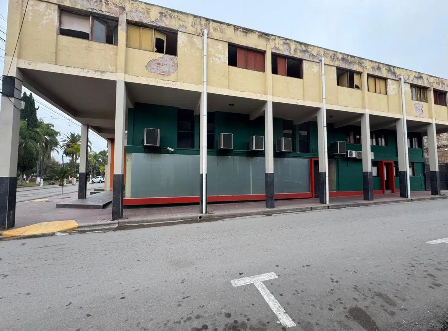 ALQUILER LOCAL COMERCIAL EL CARMEN 4