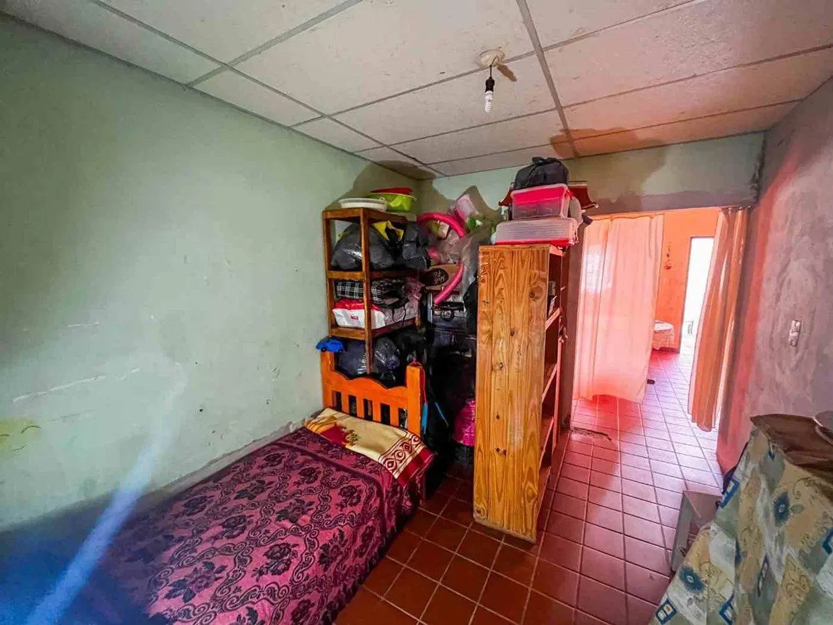 VENTA CASA 4 DORMITORIOS B° BICENTENARIO ALTO C. 2