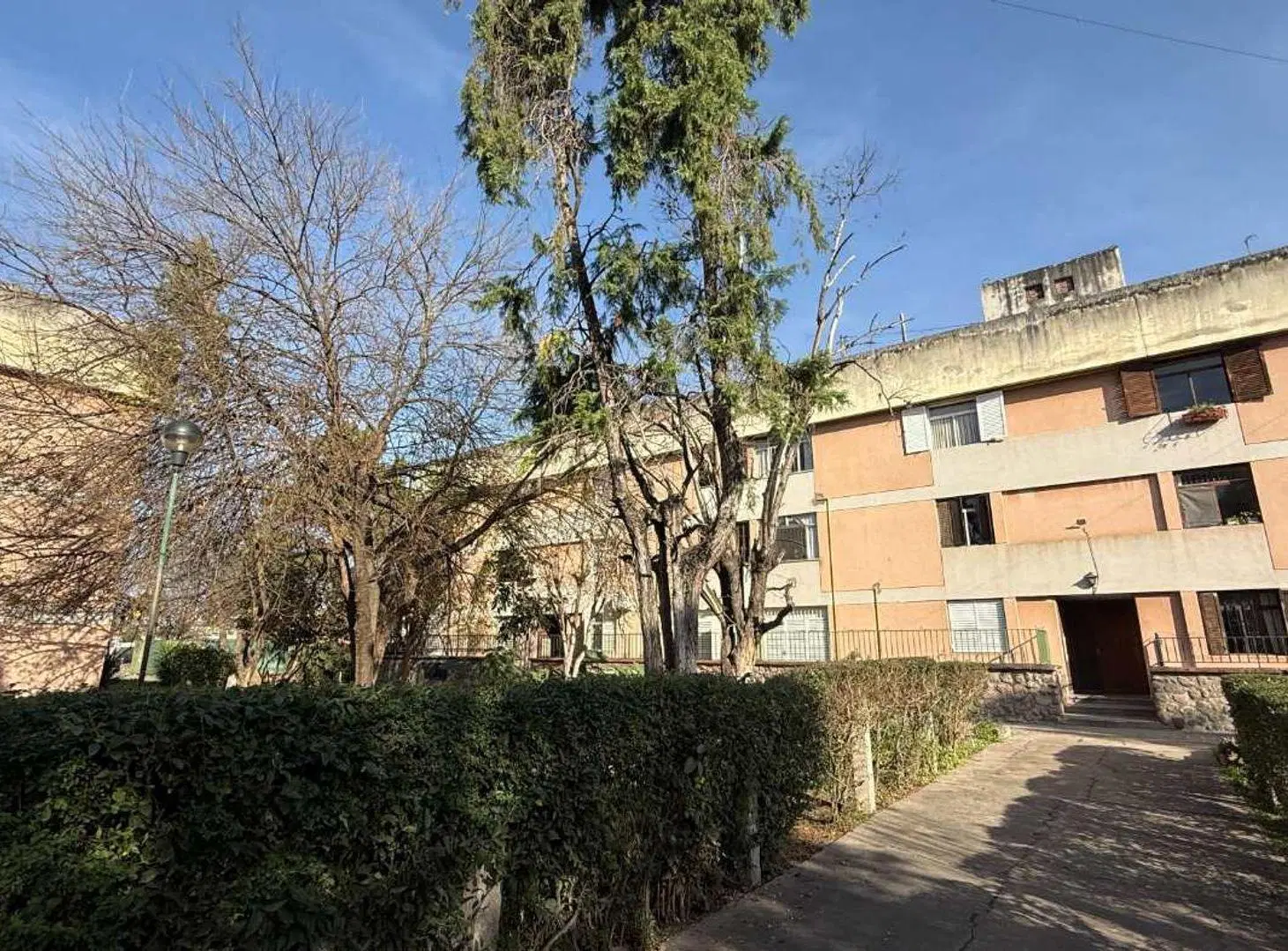 VENTA DEPARTAMENTO 3 HABITACIONES BARRIO LUJÁN 8