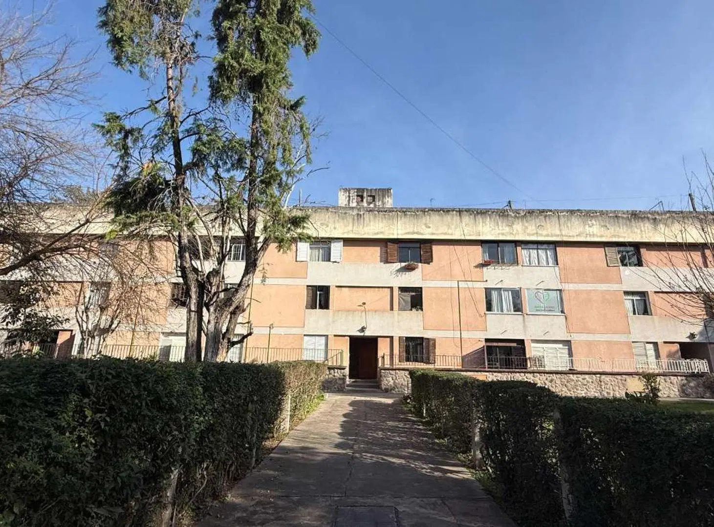 VENTA DEPARTAMENTO 3 HABITACIONES BARRIO LUJÁN 5