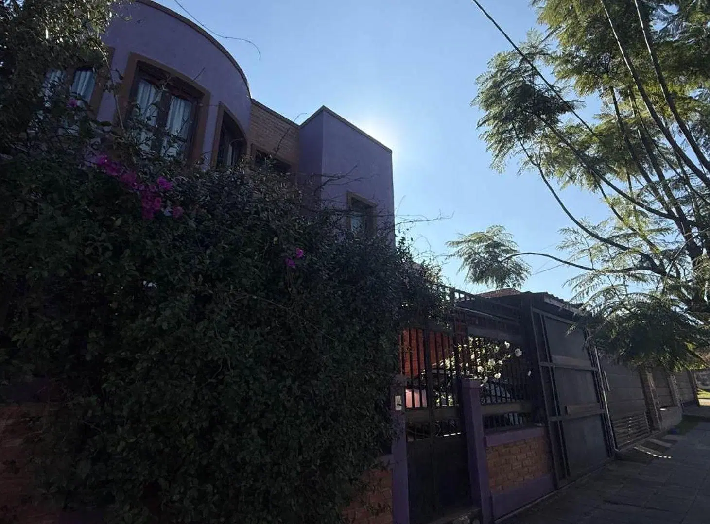 VENTA CASA 2 DORM- 310 m2 B° BAJO LA VIÑA 4