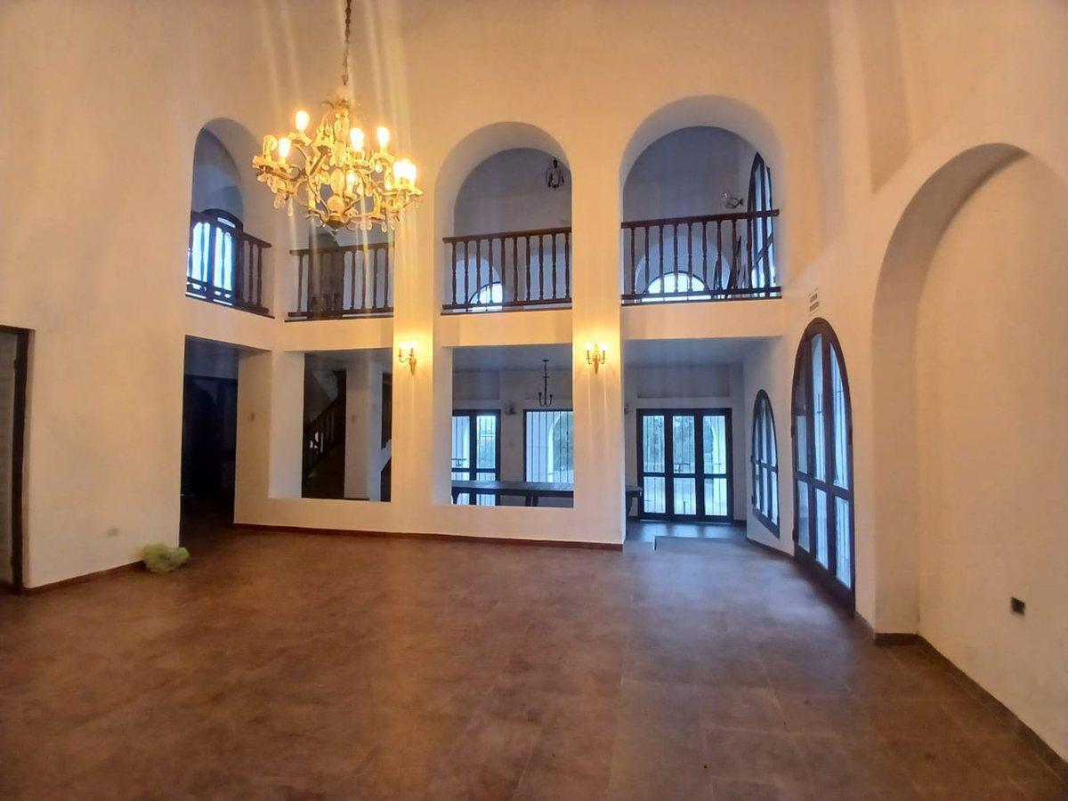 Foto de CASONA EN ALQUILER COMERCIAL B° ALTO LA VIÑA, imagen 2